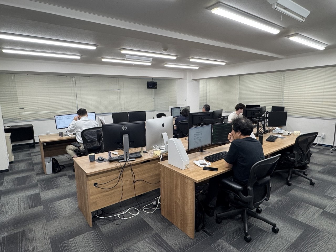 本社 開発チームのオフィス